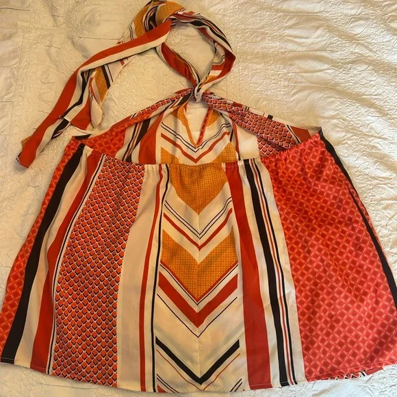 Banana Republic Red and Cream Patterned Halter Camisole with Scarf Tie - Picture 5 of 5
